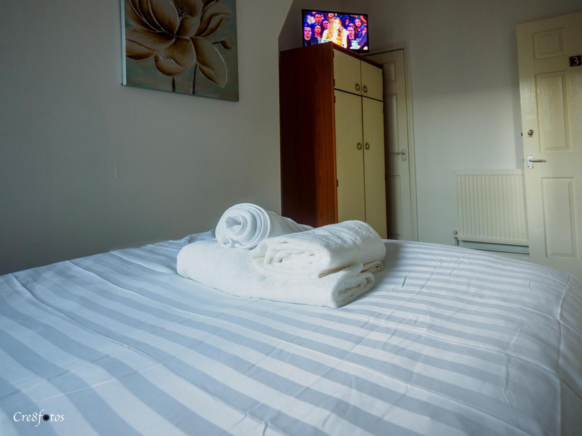 Couldon Lodge Stoke-on-Trent 外观 照片