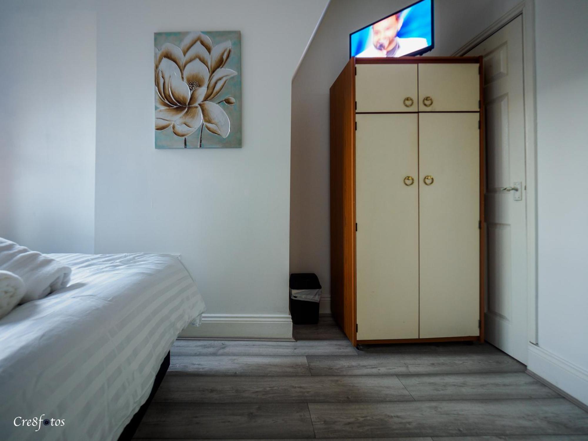 Couldon Lodge Stoke-on-Trent 外观 照片